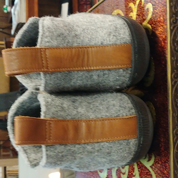 Wool slippers sz12 - Picture 8 of 9